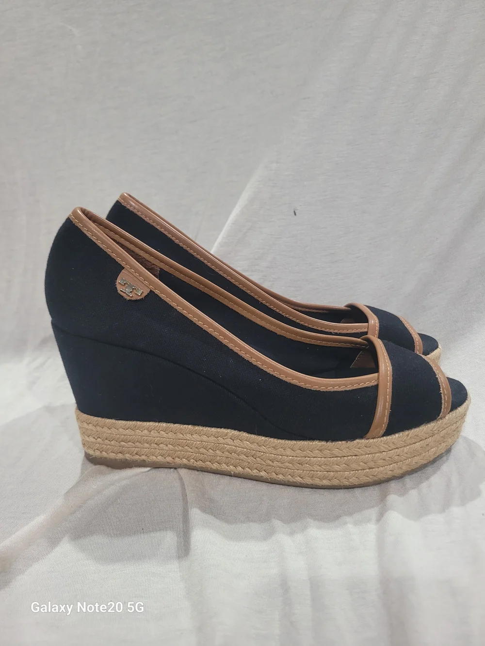 Tory Burch Black Tan Canvas Espadrille Wedge Sandals EUC 6.5